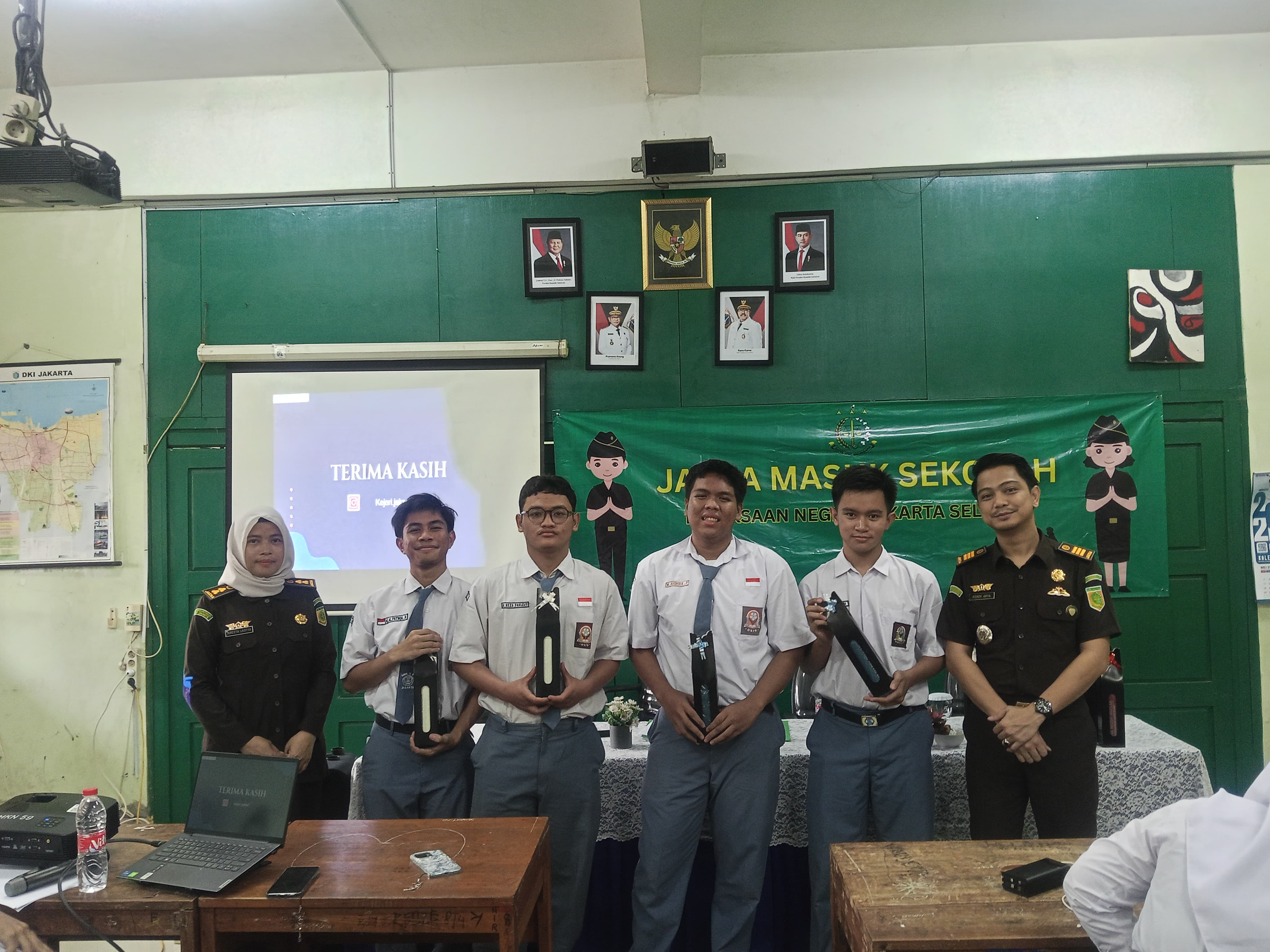 Gedung Sekolah SMA 4 INDRAMAYU